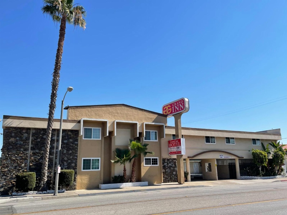 Grand Inn Main image